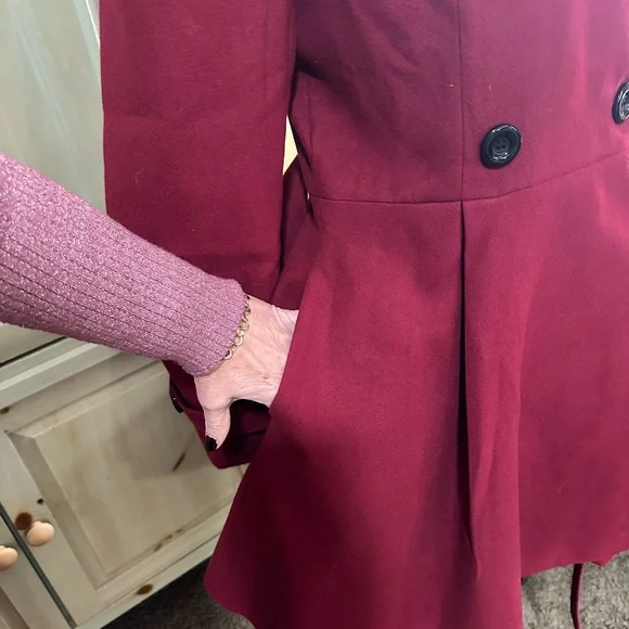 Women's Double-Breasted Red Trench Coat - Picture 5 of 6